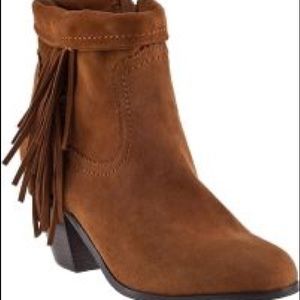 Sam Edelman sued Louie Fringe Boot — 7m